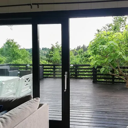 Summer House With A View Of Mols Bjerge Feriehus *